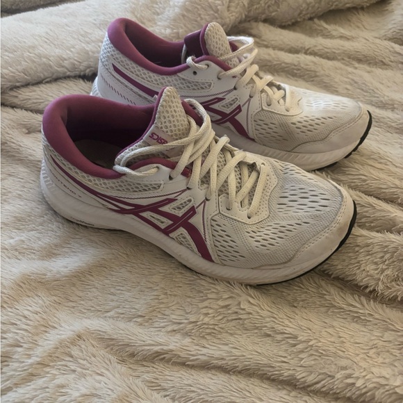 Asics - Picture 2 of 4